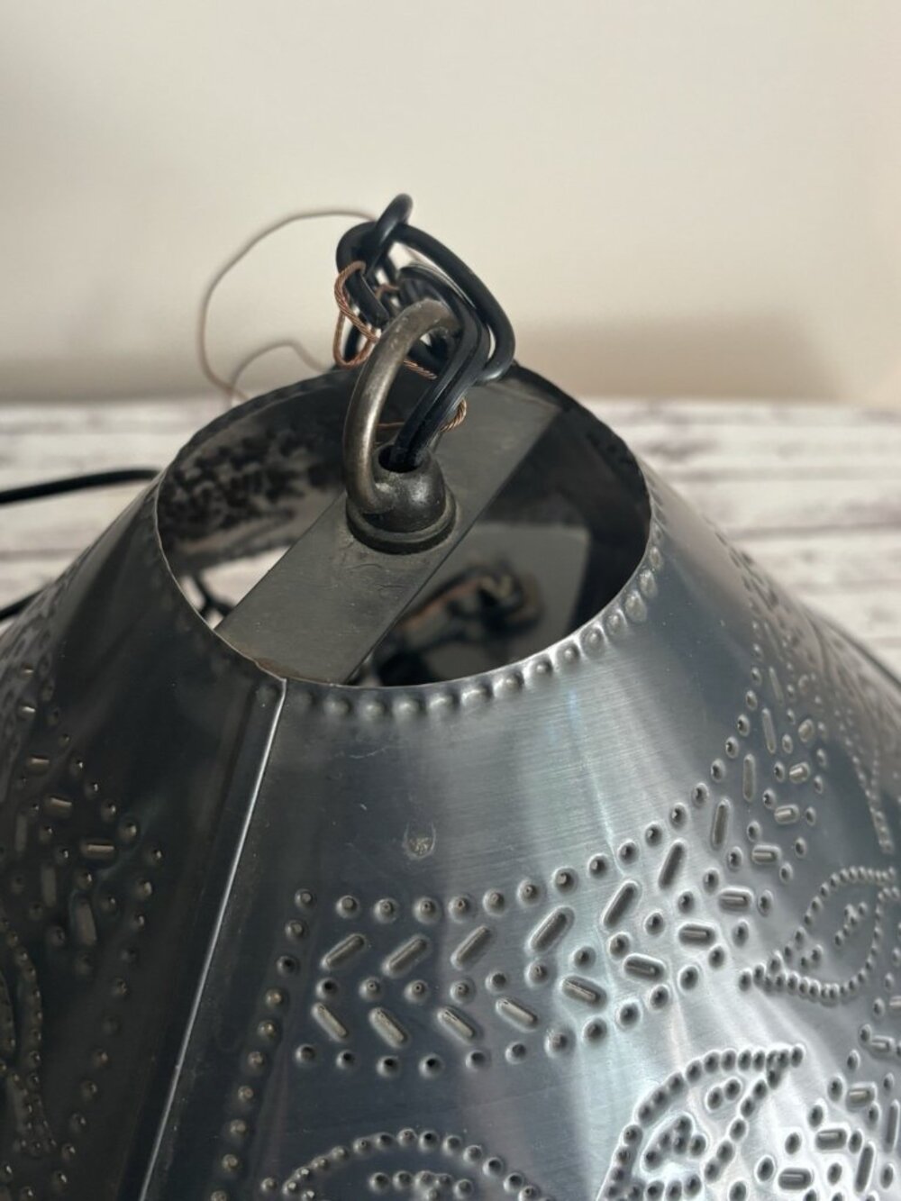 Irvin's Tinware Apple Shade Light Fixture Electric Hanging Chain Primitive - Picture 7 of 15
